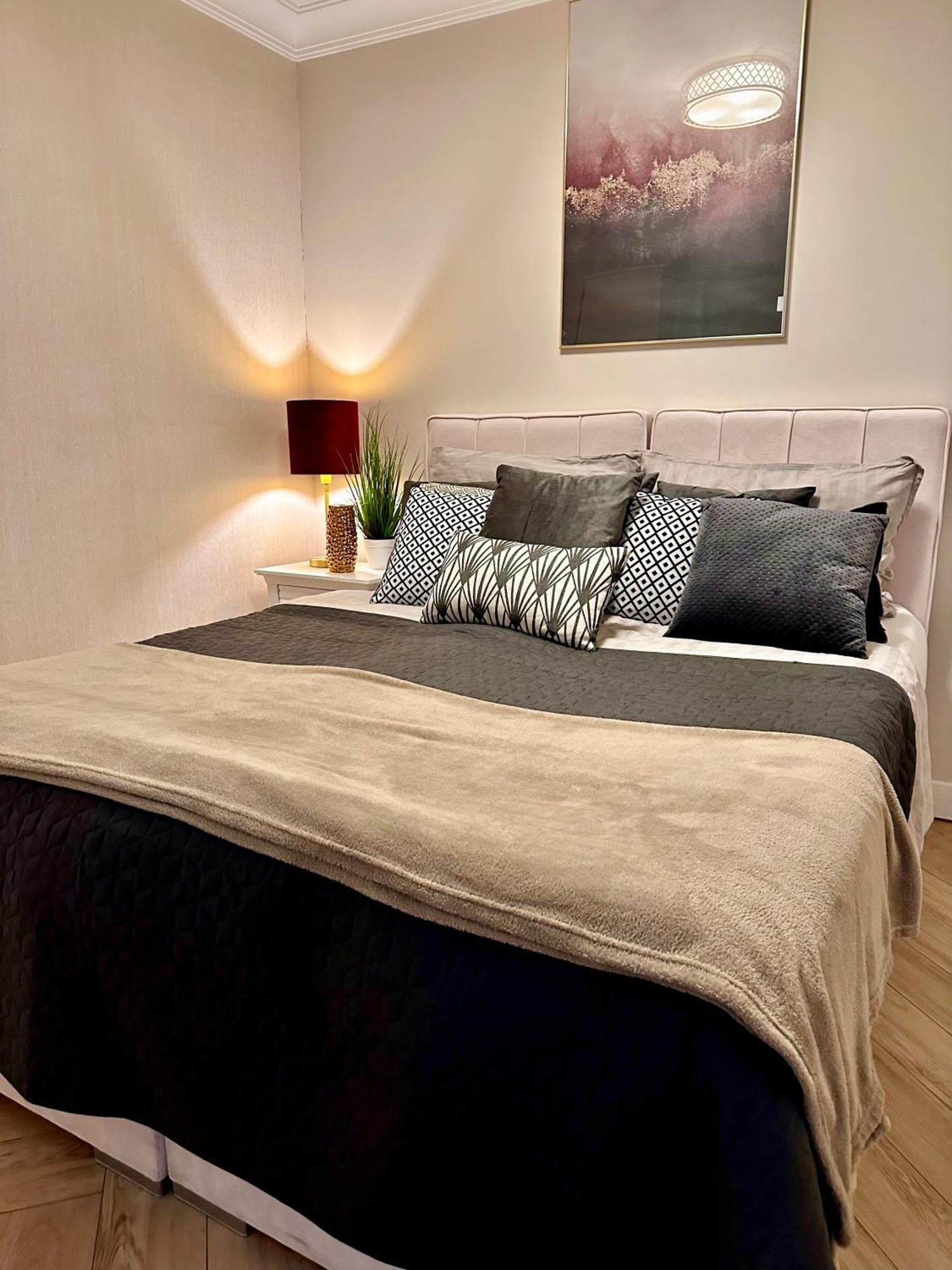 Apartamenty Kielce- Apartament Rubin Przy Zalew Kielecki, Faktura, Parking, Centrum Zewnętrze zdjęcie